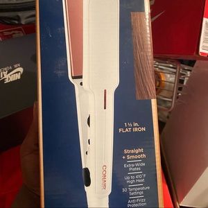 Conair white flat iron